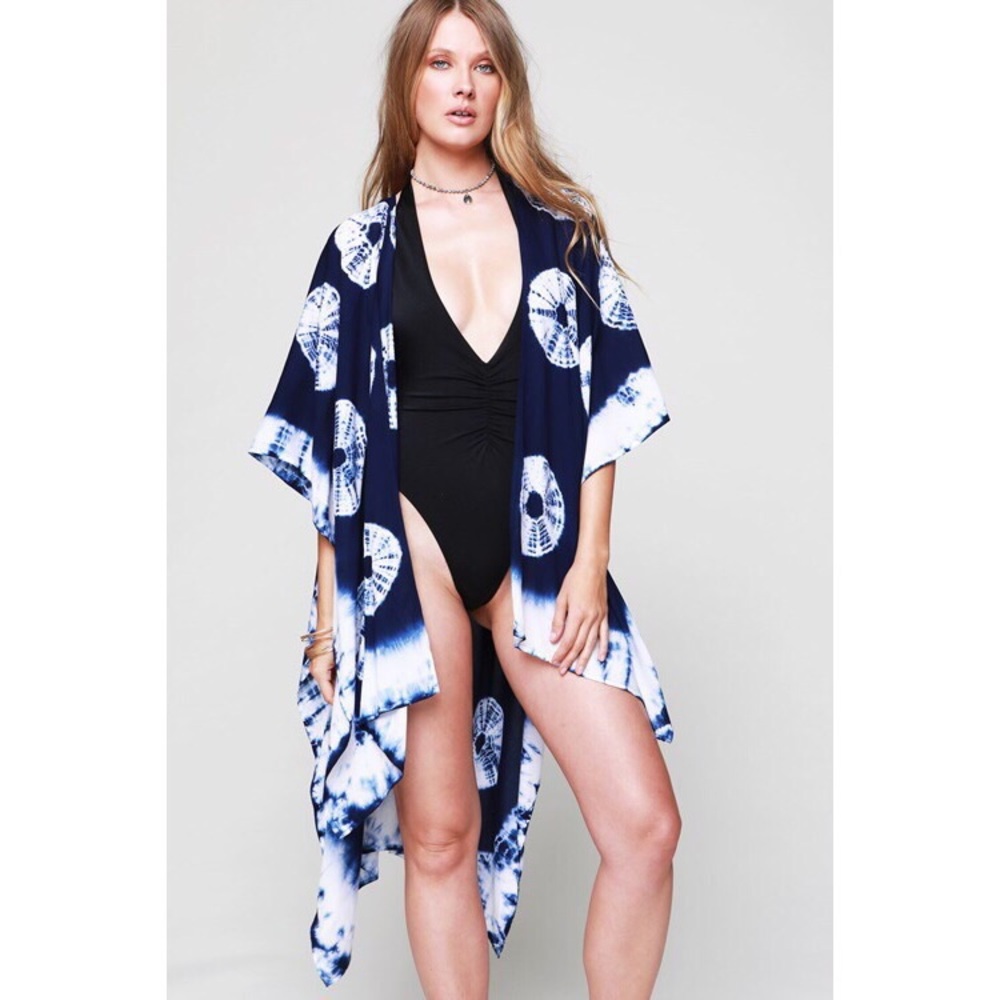 Indigo Blue tie dye Shibori Leaf pattern kimono
